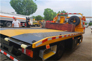 遂溪附近拖车电话号码服务